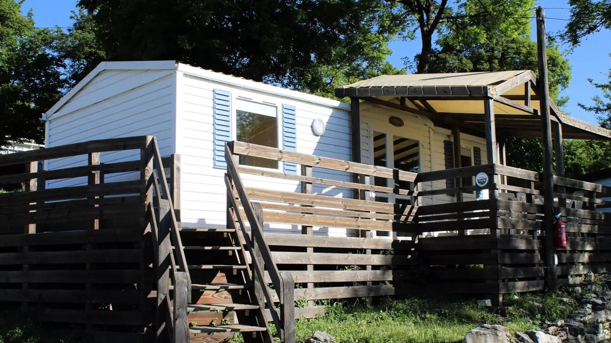 Miribel-les-Echelles House | Camping Le Balcon de Chartreuse* - Mobile Home Orchidée 3 rooms 6 people