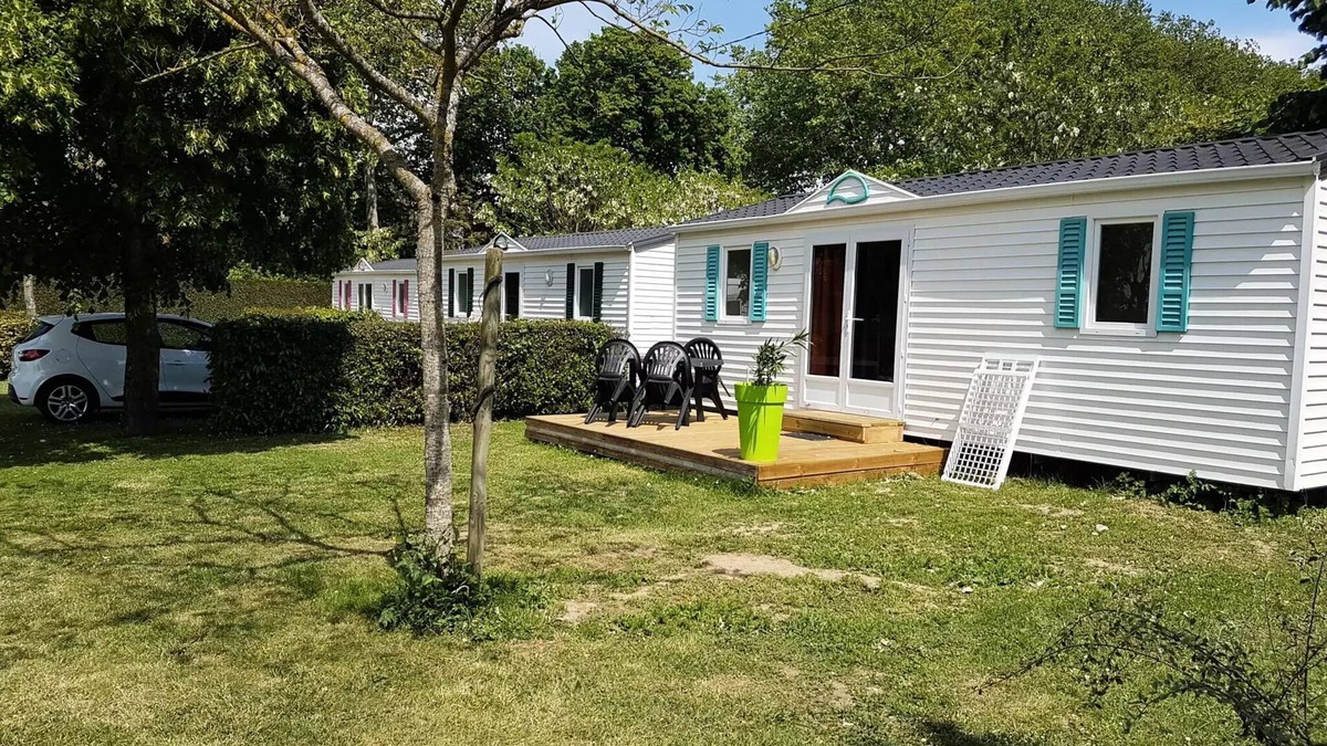 Revel House | Camping le Moulin du Roy * - IRM mobile home - 2 bedrooms - 25m² - 4 to 5 people - 4 people. included in the price