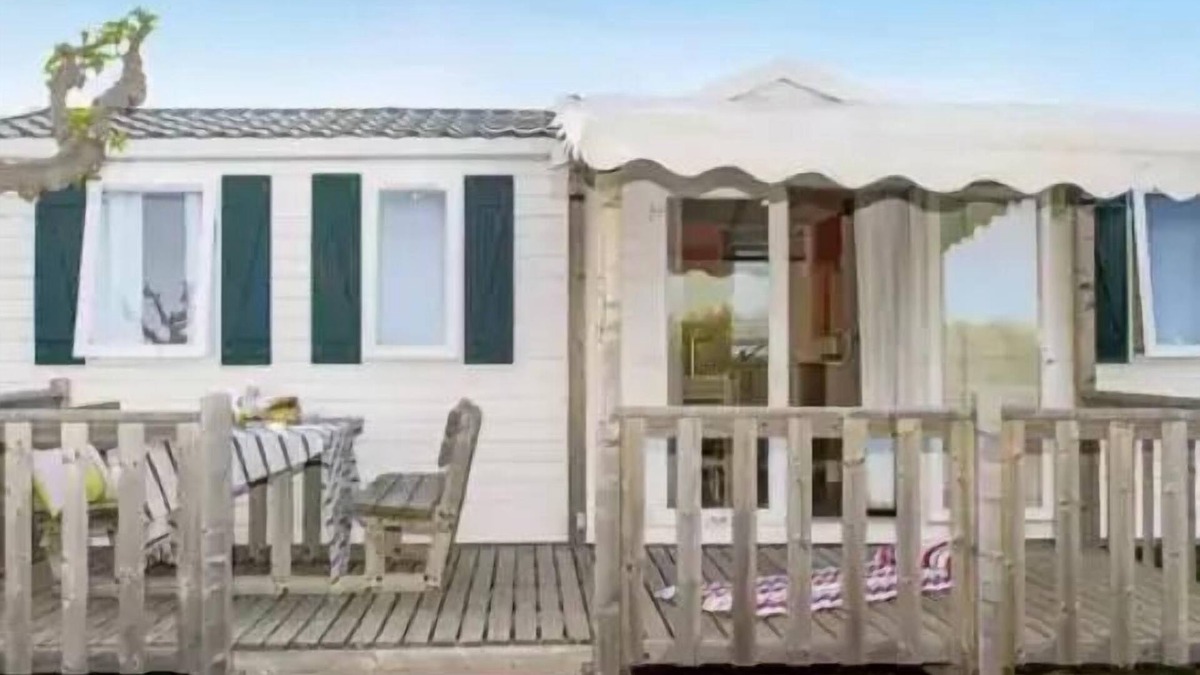 Ruoms House | Camping Le Petit Bois* - Comfort mobile home 3 rooms for 4 people Air-conditioned