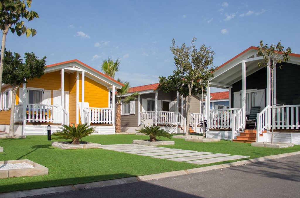 Pueblo Latino Other | Camping Lo Monte