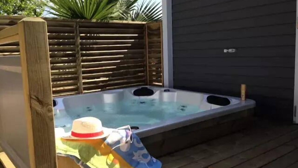 Lannion House | Camping maeva Club Les Alizés * - Mobile Home Prestige 4 Rooms 6 People Air Conditioned + TV