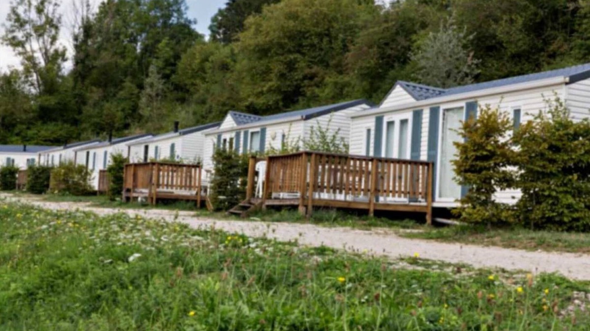 Clairvaux-les-Lacs House | Camping - Piscine - ccagfdc