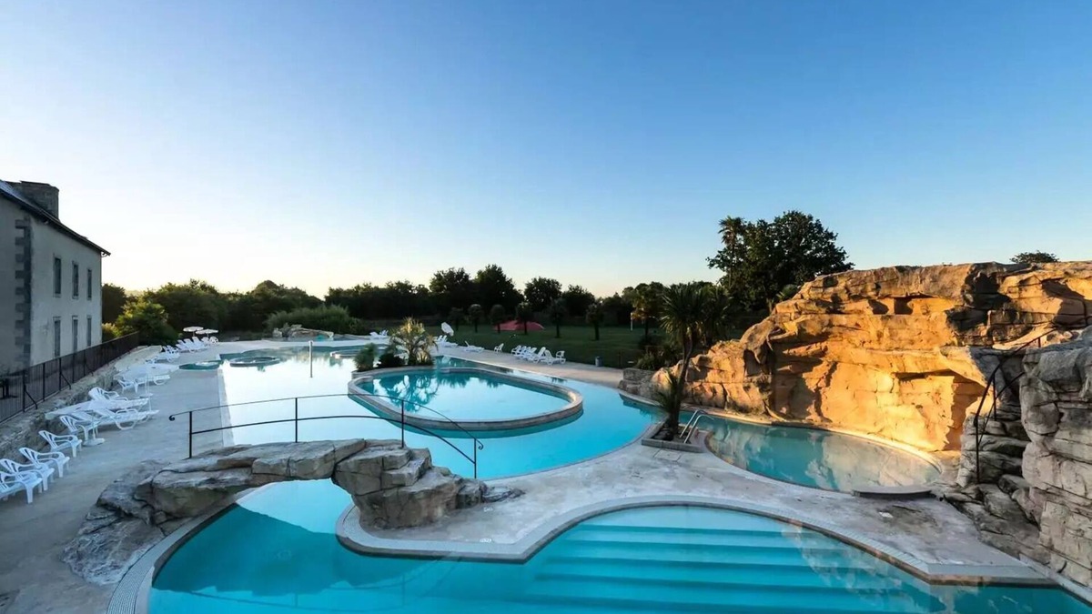 Quimper Villa | Camping Sunêlia Lanniron Orangery * - Maison du Cocher - 2 bedrooms 1 bathroom - 43m² 4 people