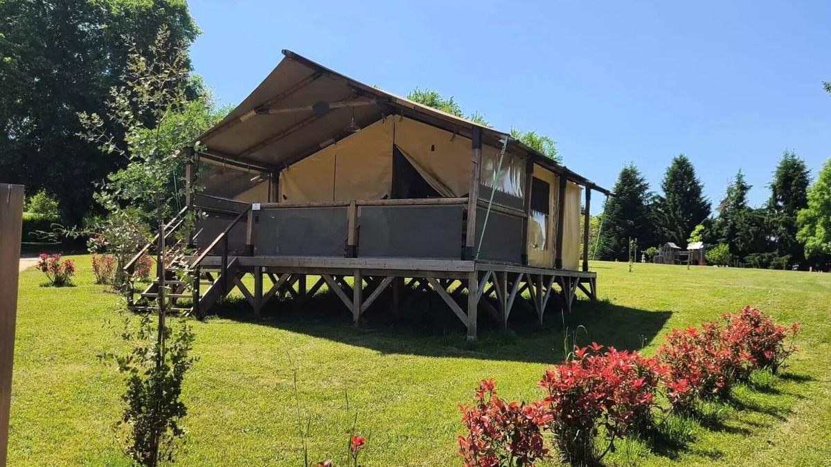 La Douze House | Camping Ushuaïa Villages Le Bois Coquet * - Canvas Bungalow Bali - 2 bedrooms - 32m² (without bathrooms) 5 people