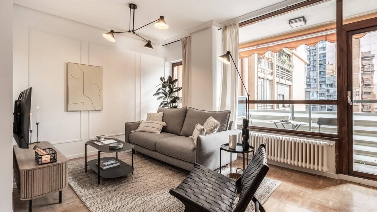 Cuatro Caminos Apartment | Campo - 3 bedroom and balcony penthouse in Azca