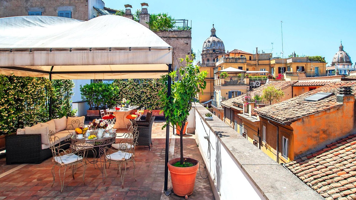 Rione XI Sant'Angelo Apartment | Campo de' Fiori - Navona, 3 BR, 3 BA, Sitting, Dining, Kitchen wonderful terrace