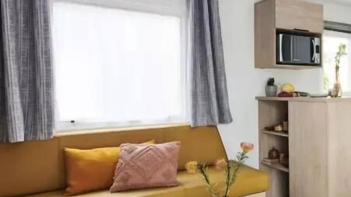 Saint-Maximin House | Campsite Le Pré des Moines * - Mobile home ACANTHE + 2 bedrooms 2 to 6 people - 2 people included in the price