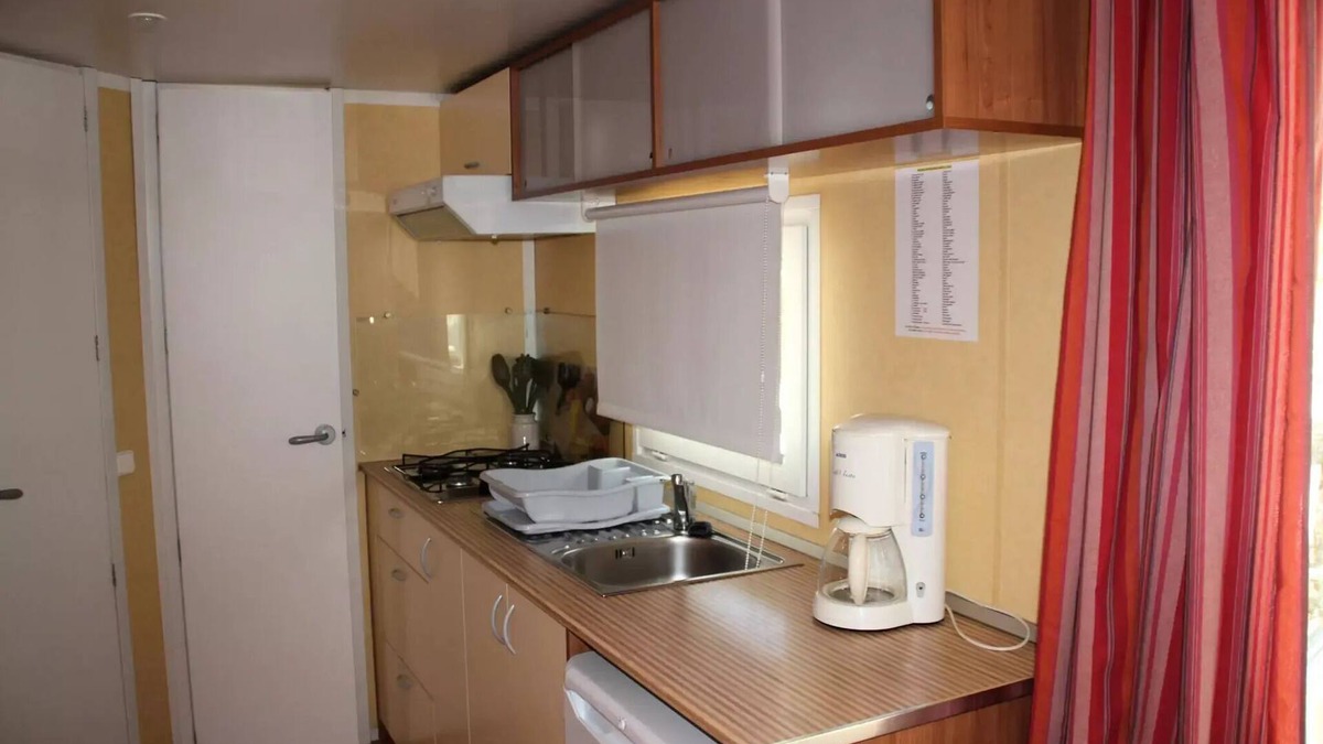 Junas House | Campsite Les Chênes * - MOBILE HOME Comfort - 2 ch - 24m2/Palmier and Olivier 4 persons