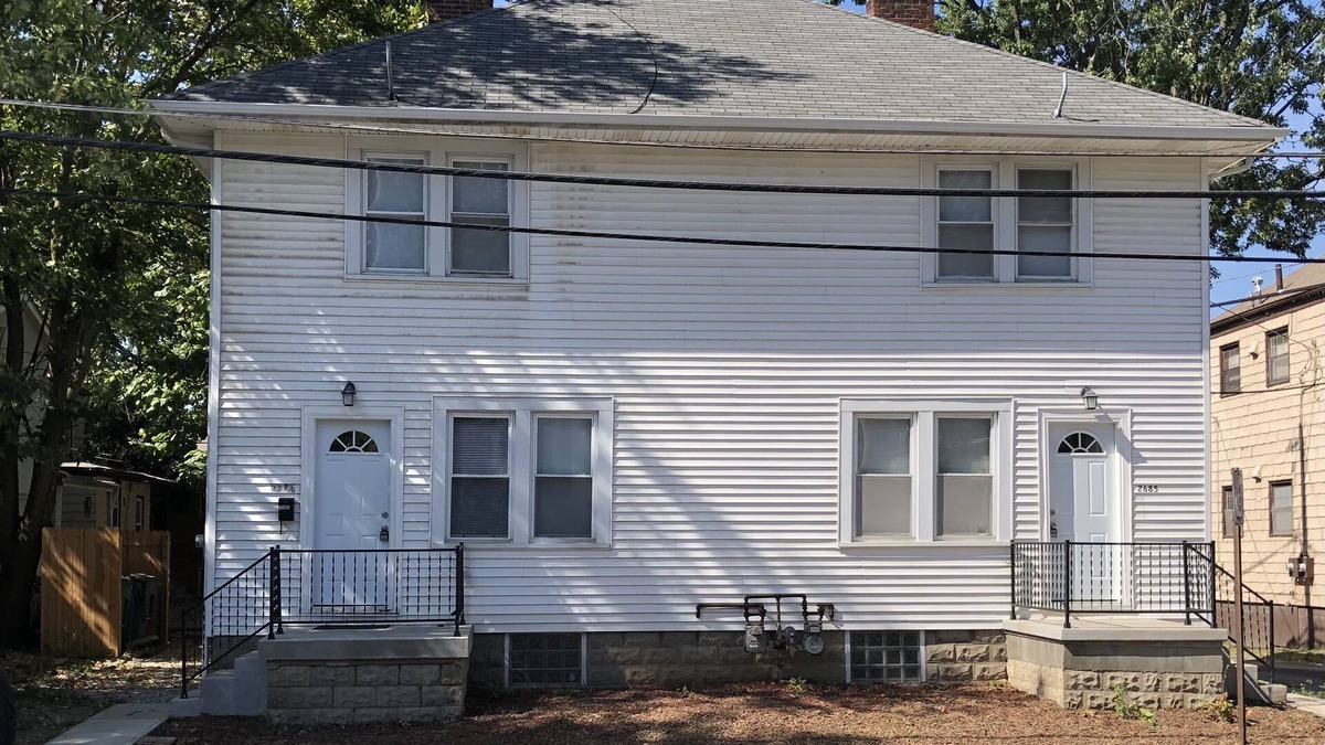 Old North Columbus House | Campus Crest B (Cozy 2 bdrm Near Campus Townhouse)