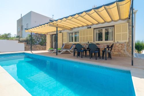 Urbanizacion Mont Ferrutx House | Can Clavell
