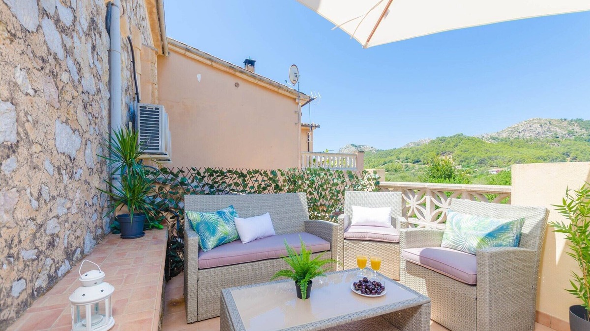 S'Arraco Ski Chalet | Can Damia - House In S'arracó. Free Wifi