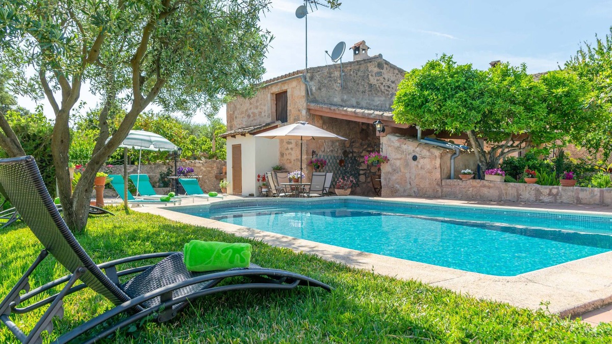 Algaida Villa | CAN FIOLET - Villa with private pool in ALGAIDA. Free WiFi