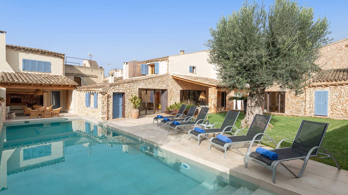 Costitx Villa | Can Font (Costitx) - Five Bedroom Villa, Sleeps 10