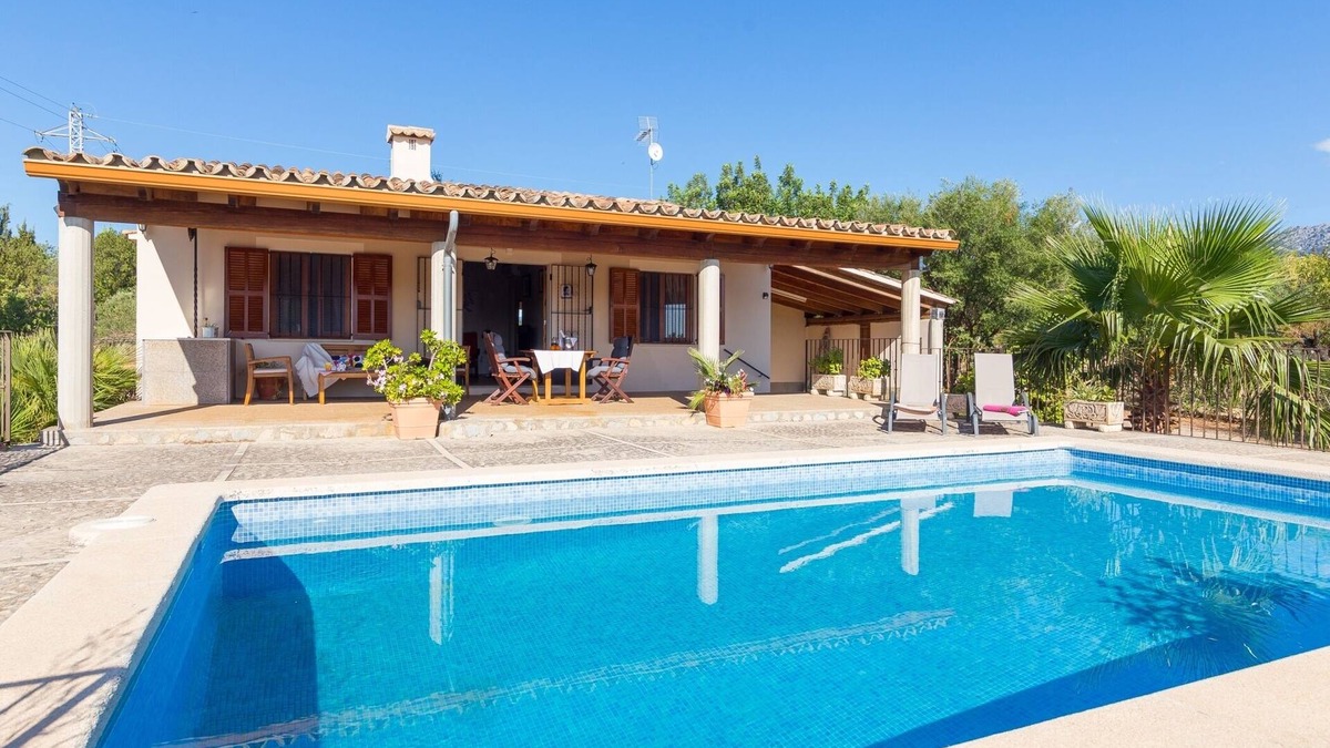 Moscari Villa | Can Gallu. Villa Adults Only with private pool in Moscari.