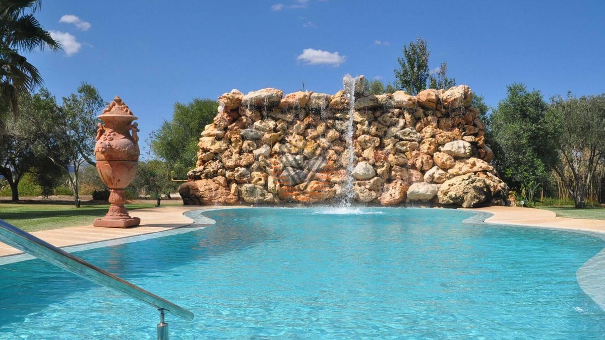 Muro Cottage | Can Gamundi holiday villa with a large pool and a huge garden Can Picafort