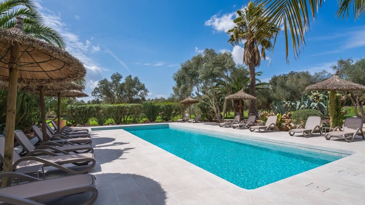 Costitx House | CAN PINA - ECO REDONDA 1 - Apartment with shared pool in COSTITX. Free WiFi