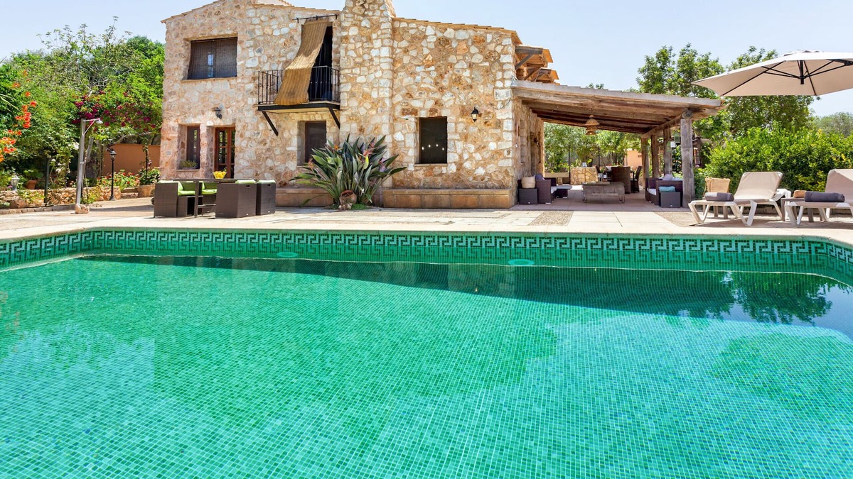 Son Antem Ski Chalet | Can Rosillo Mallorcan finca with fantastic pool in Llucmajor