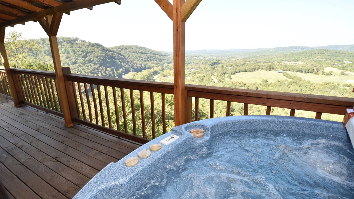 Eureka Springs Cabin | Can-U-Canoe Riverview Warm-Cozy Cabin Outstanding River View