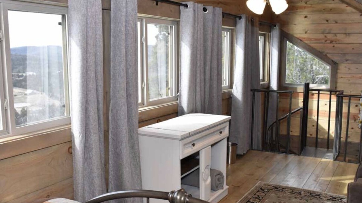 Eureka Springs Cabin | Can U Canoe Tiny Home 117