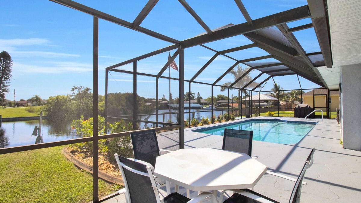 Gulf Cove Villa | Canal Front 3-Bedroom Grand Villa with Lanai Pool