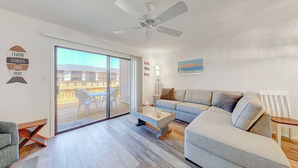 Harbor Oaks Condo | Canal-front condo with deck, balcony, grill, pool, dock, & tennis - near beach