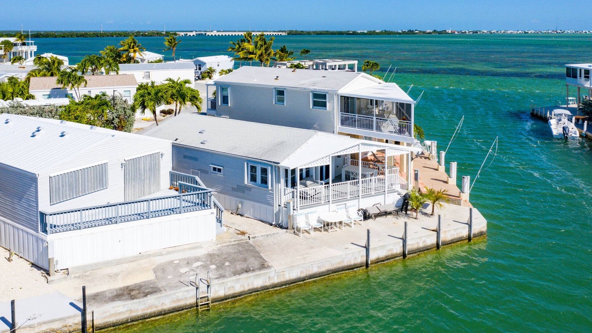 Cudjoe Key Cottage | Canal front, dockage, 2 bedroom, 2 bath