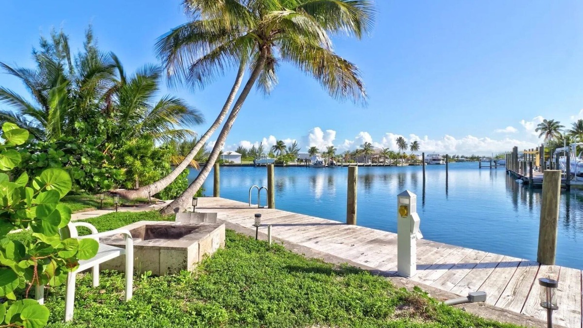 Treasure Cay House | Canal Front Private Home in Treasure Cay, Bahamas With Dock and Generator