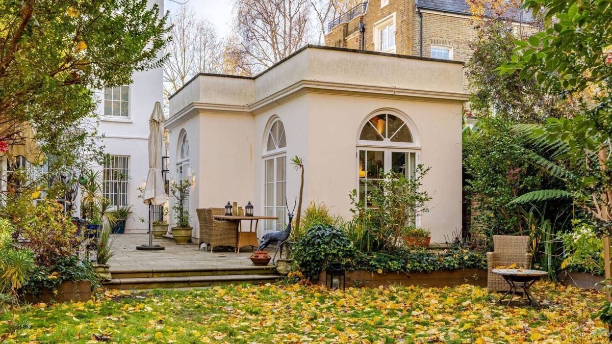 Little Venice Villa | Canal Villa in Little Venice, London - Central London: Canal Villa & Garden