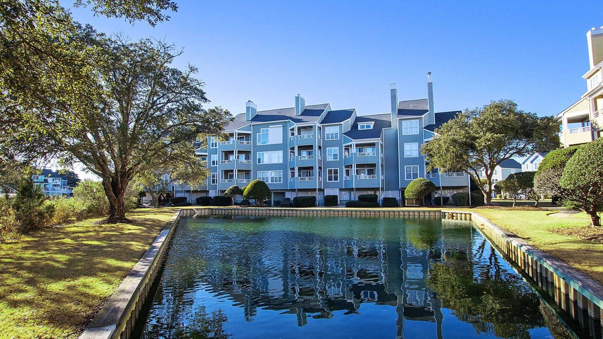 Manteo Condo | Canalfront, Community Pool, Tennis courts and MORE! PC431, Above the Wake