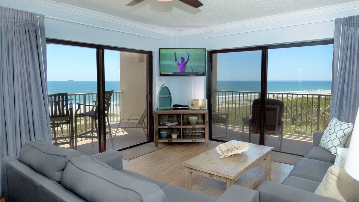 Port Canaveral Condo | Canaveral Towers by Happy Palm Stays