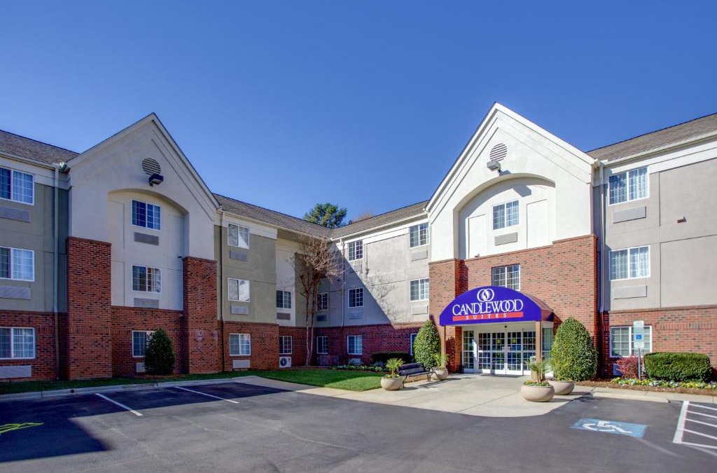 Crabtree Hotel | Candlewood Suites Raleigh Crabtree by IHG