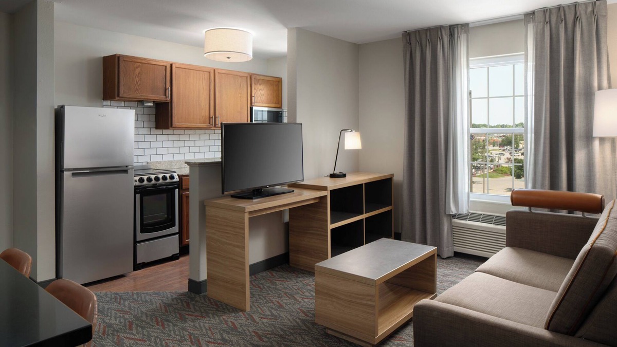 St. Charles Hotel | Candlewood Suites St Louis St Charles by IHG