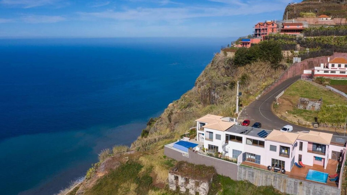 Ponta do Sol Villa | Canhas Views Pool and Barbecue