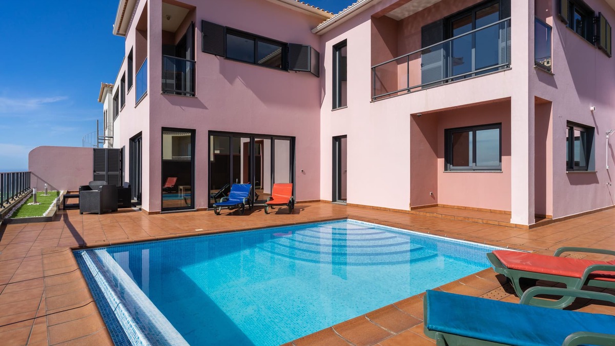 Ponta do Sol Cottage | Canhas Views Pool and Barbecue