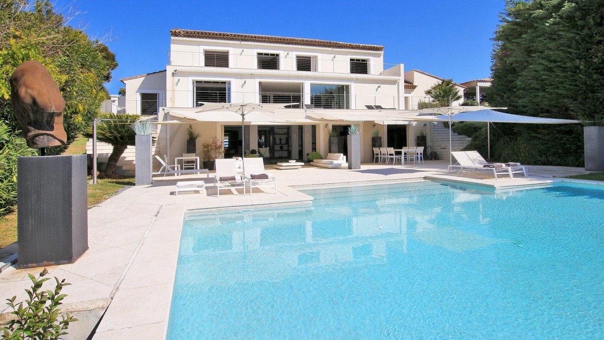 Cannes City Centre Villa | Cannes Californie a luxury villa with panoramic sea view