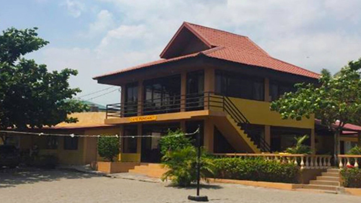 Pundaquit Hotel | Canoe Beach Resort