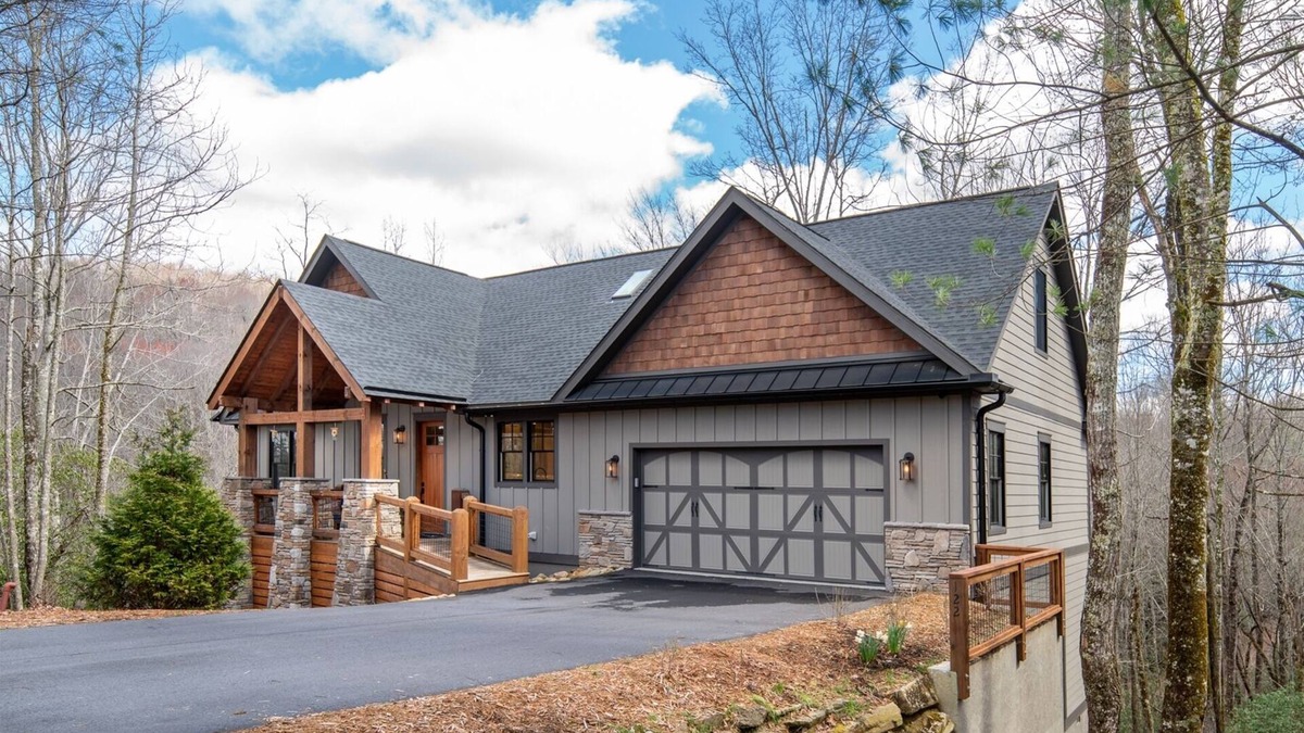 Brevard House | Canopy Creek Connestee Falls | 4 Bed, 2 Bath
