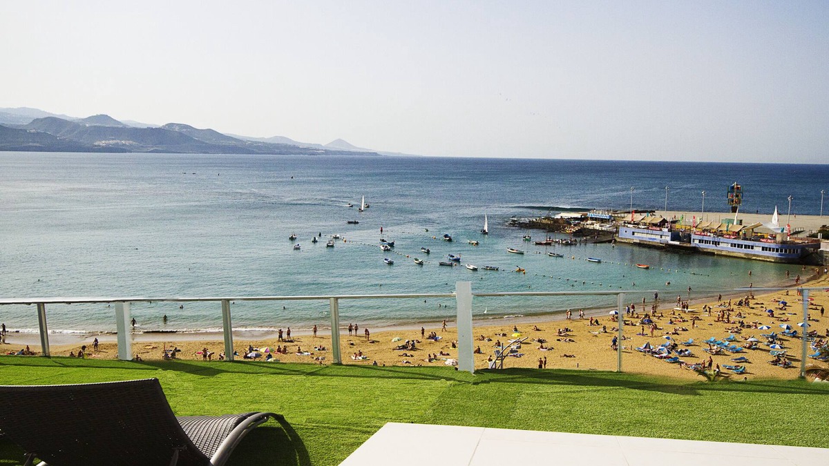 Las Palmas de Gran Canaria Apartment | CANTERAS BEACH VIEW ATTIC LOFT