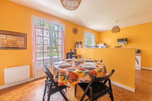 Saint-Laurent-de-Medoc House | Cantebos - Maison avec 3800 m² de jardin