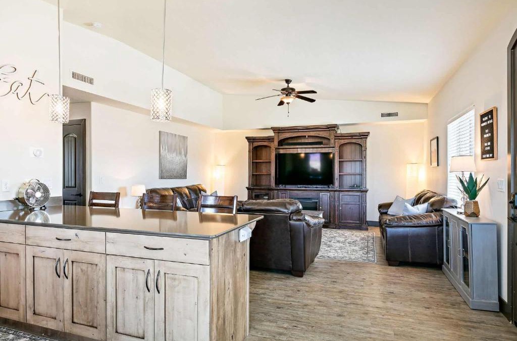 St. George Apartment | Canthony's Cottage W301 condo