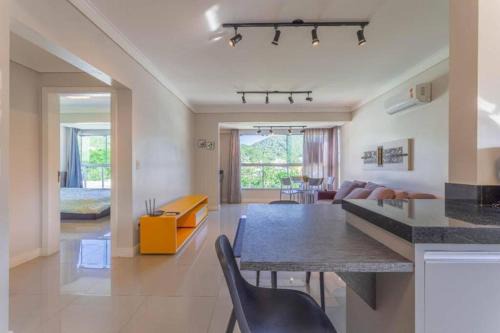 Itajai Apartment | Cantinho acolhedor a poucos passos da Praia Brava