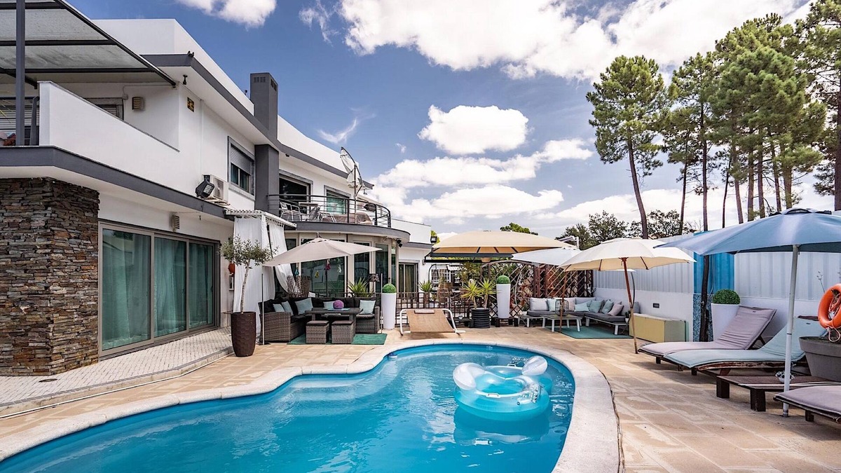 Vila Nogueira de Azeitao Villa | Cantua Villa, AC, Wifi, Swimming pool