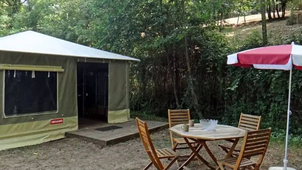 Gaugeac House | Canvas bungalow CARAÏBES 20m² 2 bedrooms 4 persons