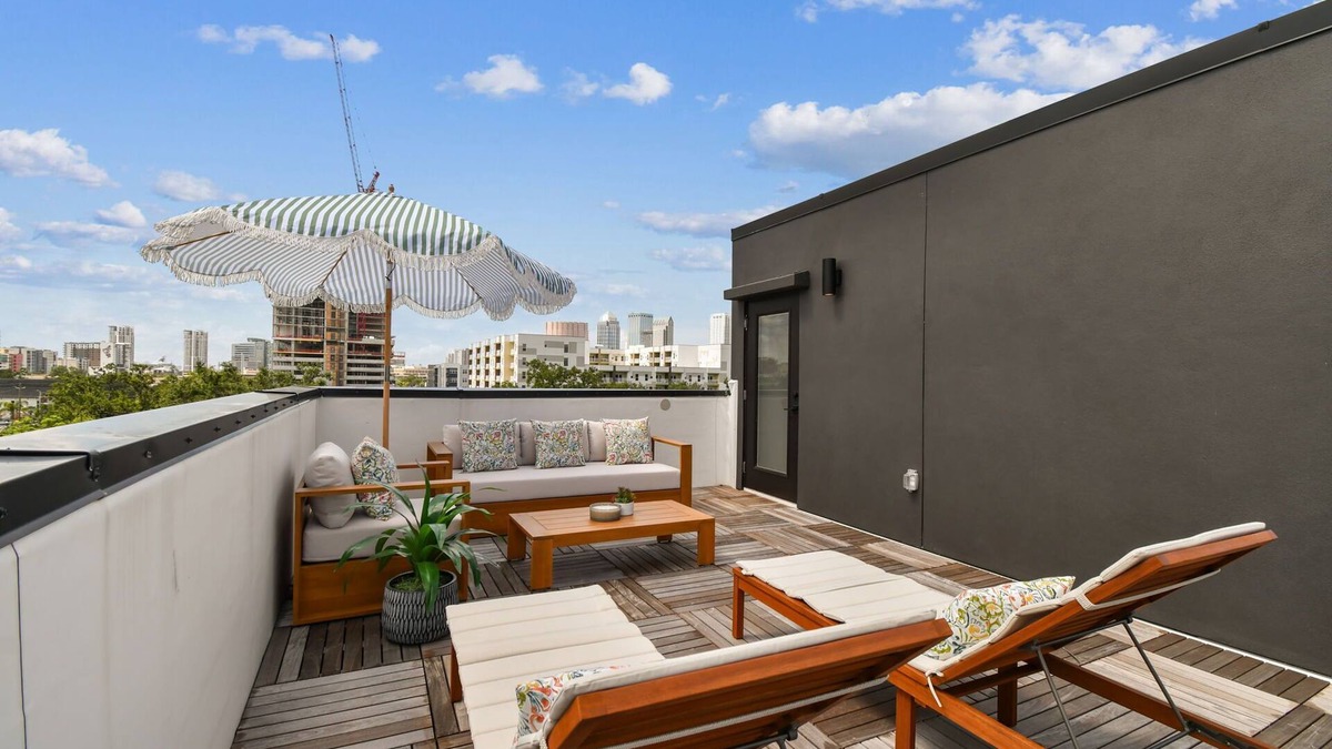 Downtown Tampa House | Canvas City Homes GWX