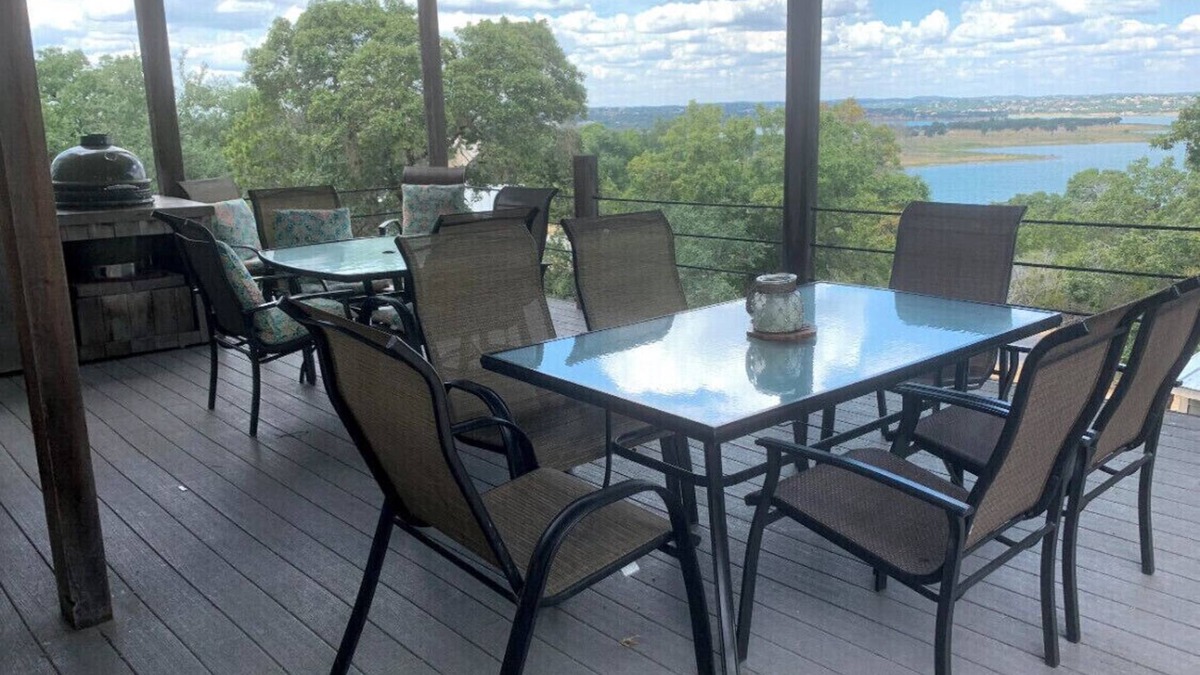 Canyon Lake House | Canyon Lake Property~beautiful views~Sleeps 6~ large house~ large covered deck.