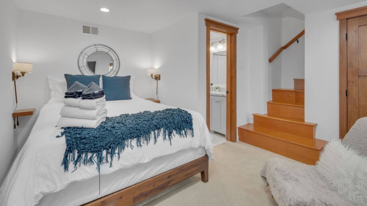University Heights Apartment | Canyonview Studio Suite
