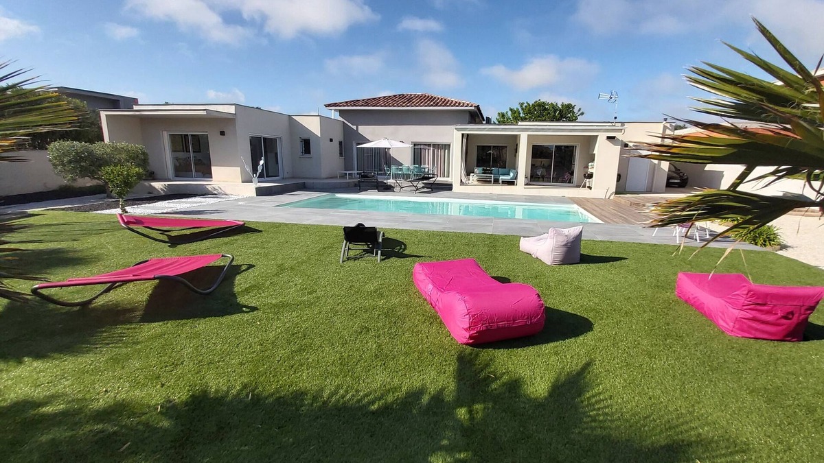 Cap d'Agde Villa | Cap d'Agde Contemporary villa 300m from the beach/5 min from all activities