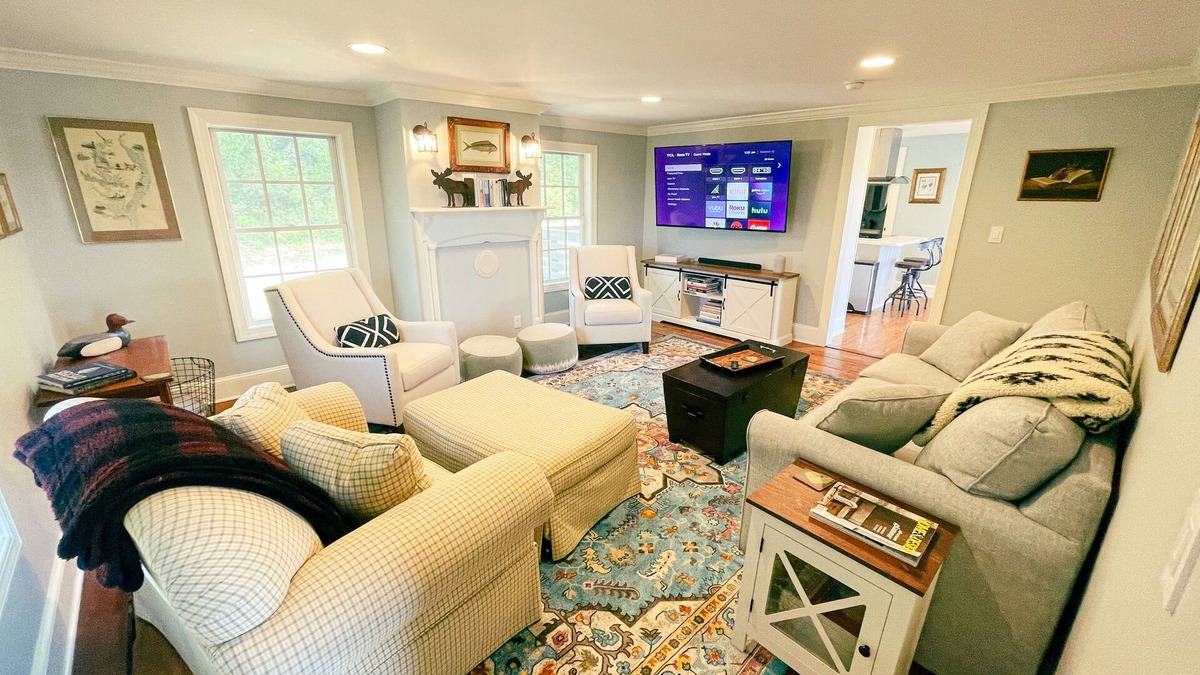 Cape Charles House | Cape Charles VA retreat with game arcade 👾, fire pit 🔥, Peloton 🚴🏽♀️, EV🔋