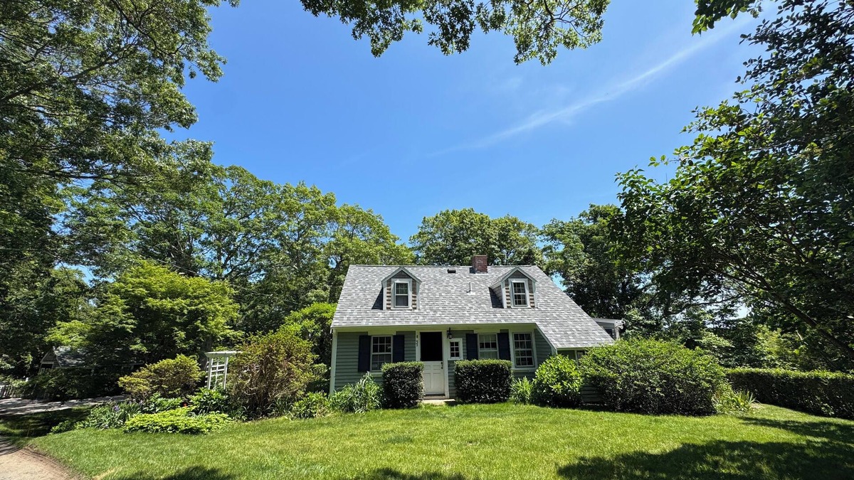 Cedar Bushes House | Cape Cod Bay Cottage - a charming 100 year old home, 4 min walk to the beach.