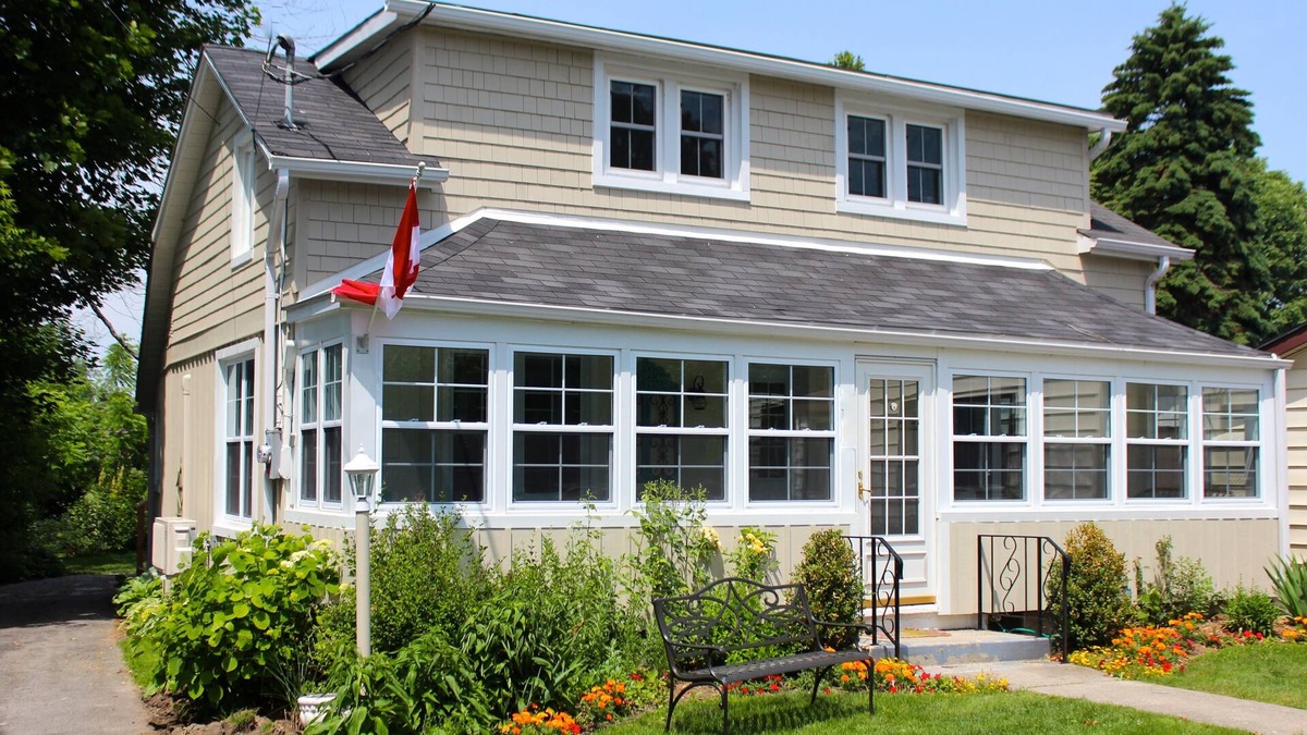 Wellington House | Cape Cod style home in the heart of the lakeside village of Wellington